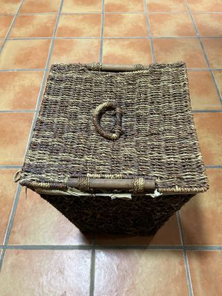 Cesta mimbre marrón-beige