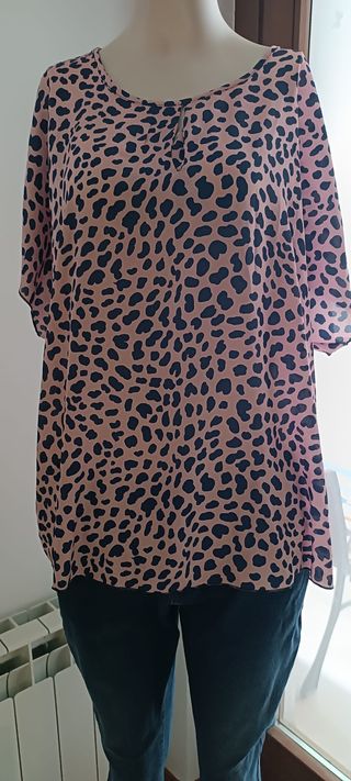 Blusa leopardo rosa y negra
