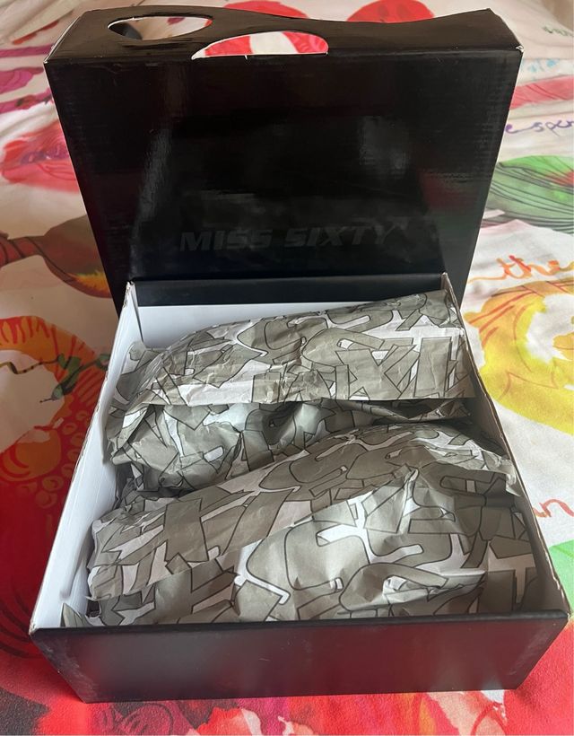 Sandalias de cuña alta de la marca Miss Sixty