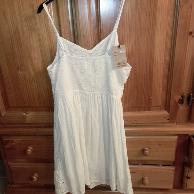 Vestido blanco estilo ibicenco