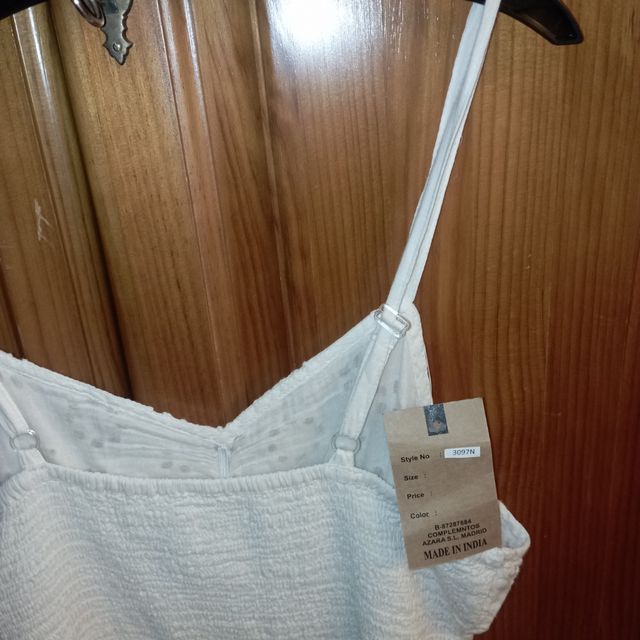 Vestido blanco estilo ibicenco