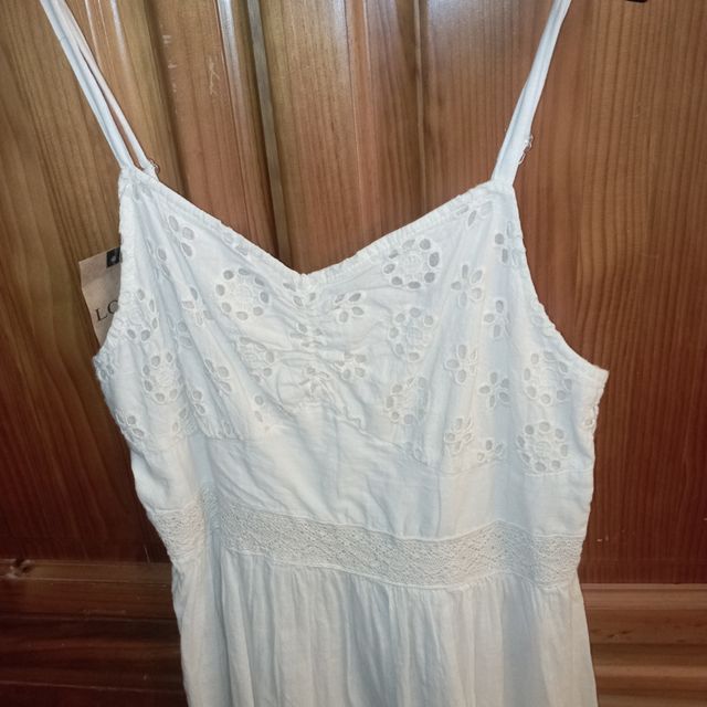 Vestido blanco estilo ibicenco