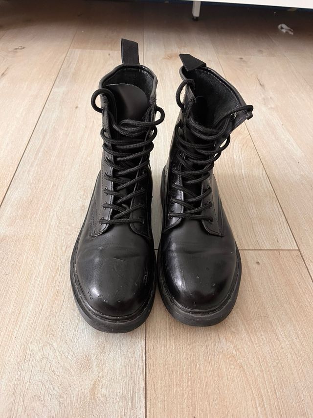 Botines negros - Piel sintética