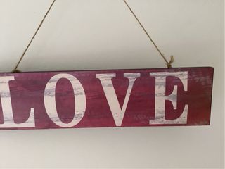 Quadro decorativo rosso scritta LOVE 