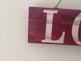 Quadro decorativo rosso scritta LOVE 
