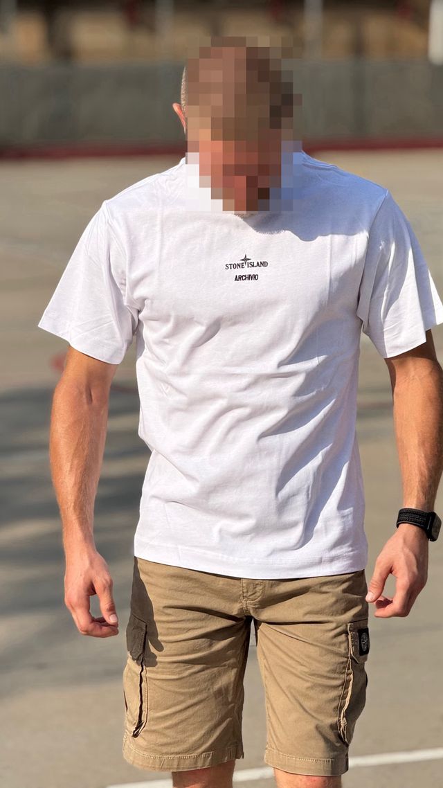 “UNICA” Camiseta Stone Island - una en wallapop