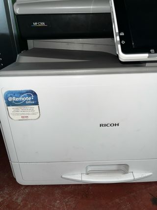 Impresora multifunción Ricoh MP C306