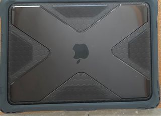 MacBook Pro 13" 2020 i5 16GB