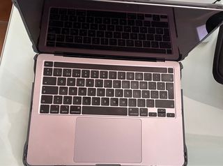 MacBook Pro 13" 2020 i5 16GB