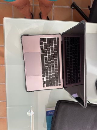 MacBook Pro 13" 2020 i5 16GB