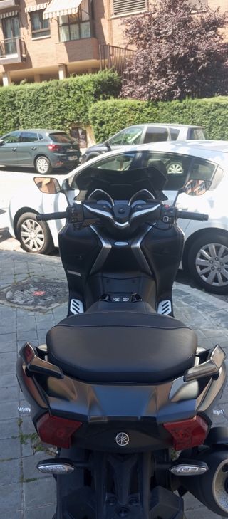 Yamaha T-Max impecable