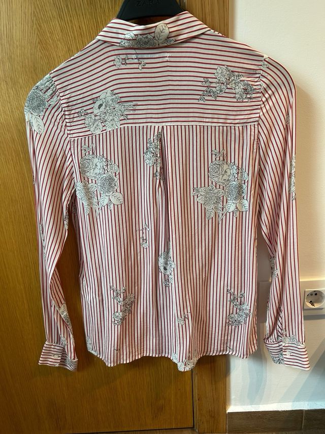 Camisa Pull&Bear rayas rojas Talla XS
