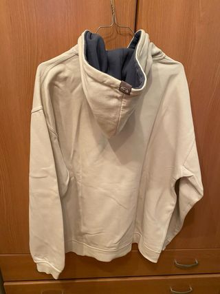 Sudadera Quiksilver beige con capucha