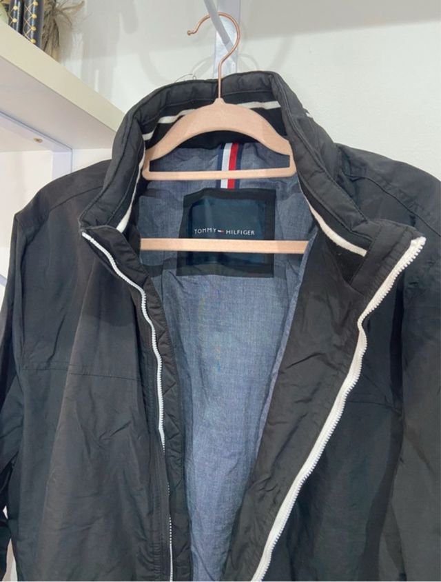 Chaqueta Tommy Hilfiger negra