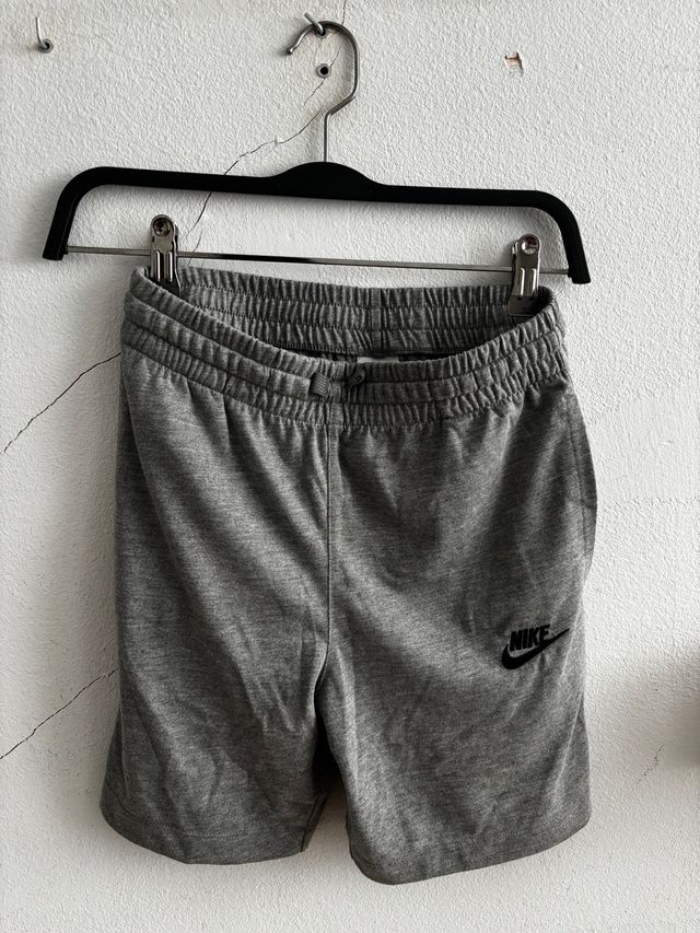 Shorts Nike grises - niño