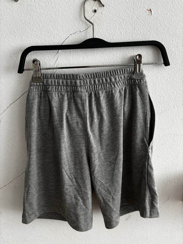 Shorts Nike grises - niño