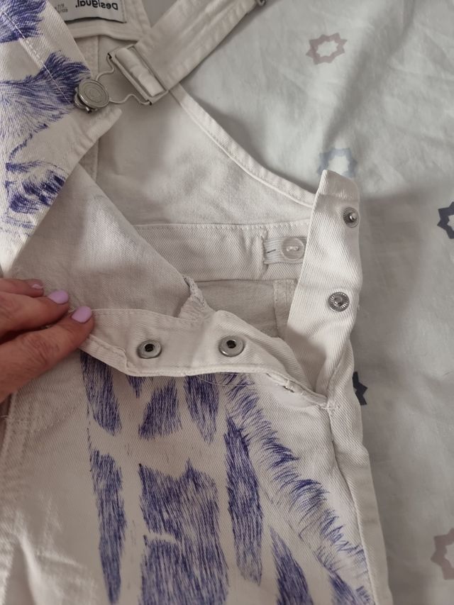 2 Petos niña (7 años) - Vaqueros y blanco