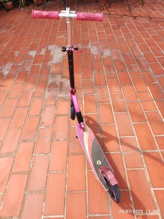 Patinete Tijuana rosa plegable