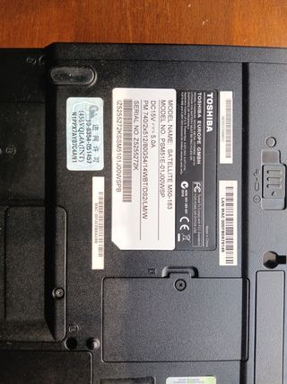 Portátil Toshiba Plata