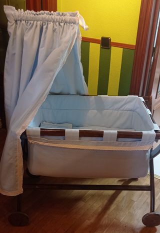 Cuna moisés madera clásica