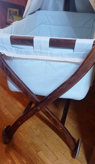 Cuna moisés madera clásica
