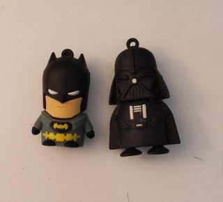 Pendrives USB Batman & Darth Vader SE ENVIA