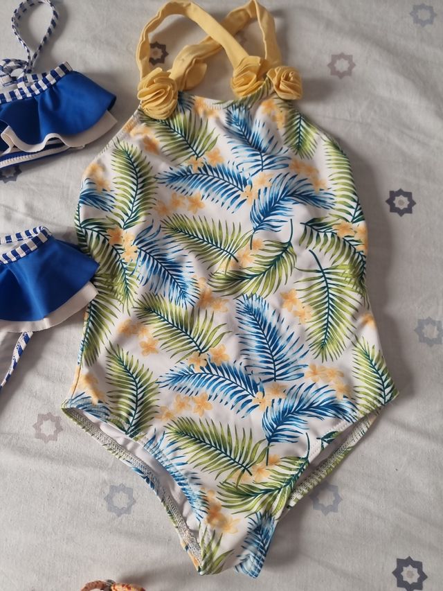 Bañador y bikini  niña 8 años