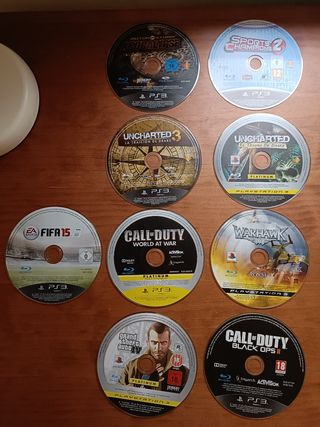 PS3 consola(PlayStation 3)+2 mandos+Lote de juegos