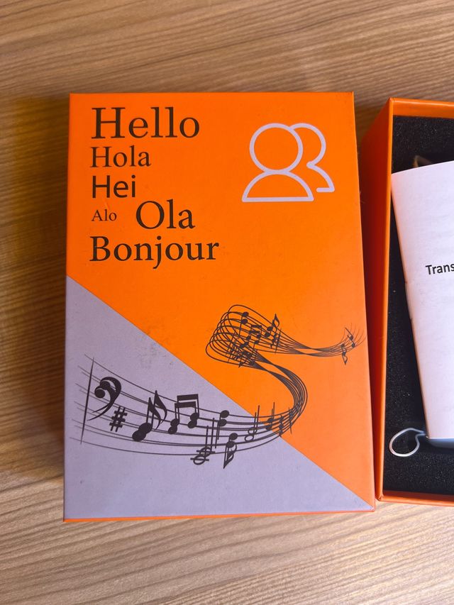 Cuffie Translator nere