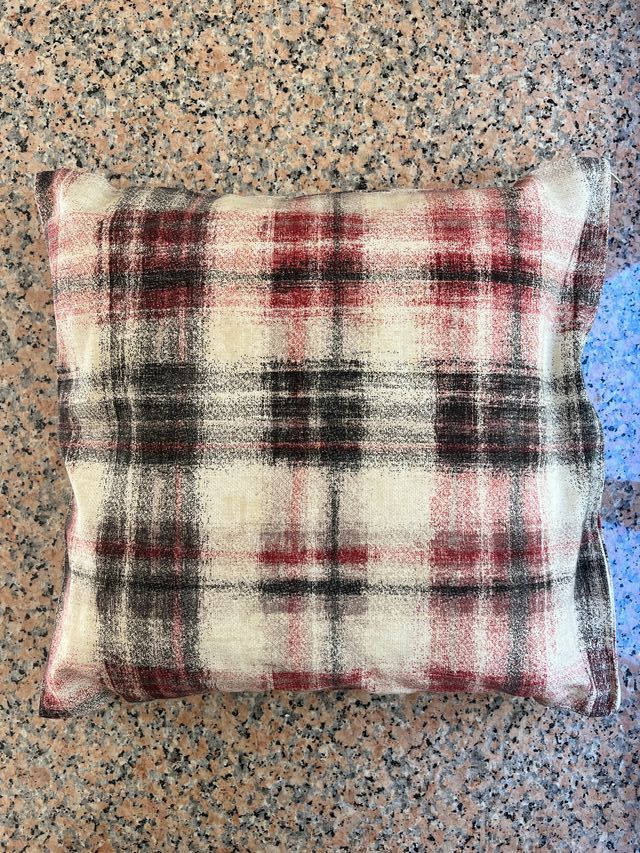 2 Cuscini Decorativi 45x45