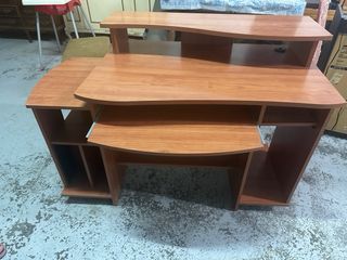 Escritorio madera marrón