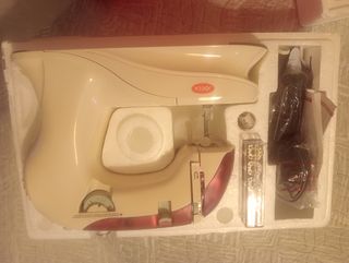 Máquina de coser Tesoro