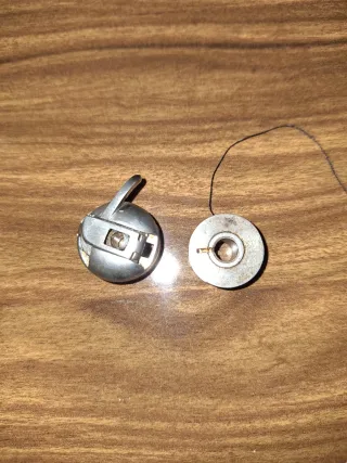 Máquina coser antigua Griztner