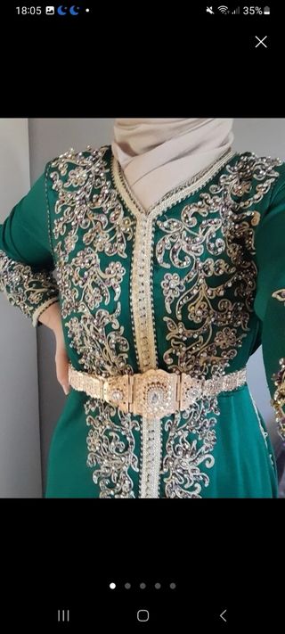 Caftán Verde vendo o cambio por igual valor