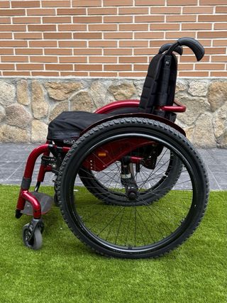Silla ruedas QUICKIE HELIUM montaña