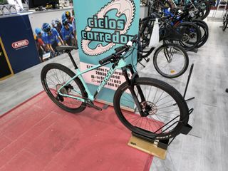 Bicicleta Bianchi Nitron 9.3