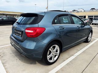 Mercedes Clase A 180 CDI AUTOMÁTICO con TECHO SOLAR, CUERO MIXTO... 