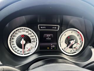 Mercedes Clase A 180 CDI AUTOMÁTICO con TECHO SOLAR, CUERO MIXTO... 