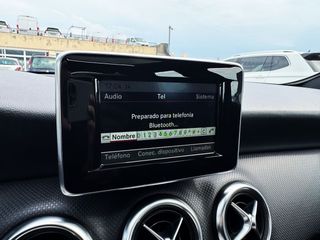 Mercedes Clase A 180 CDI AUTOMÁTICO con TECHO SOLAR, CUERO MIXTO... 