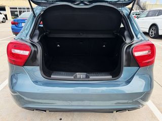 Mercedes Clase A 180 CDI AUTOMÁTICO con TECHO SOLAR, CUERO MIXTO... 