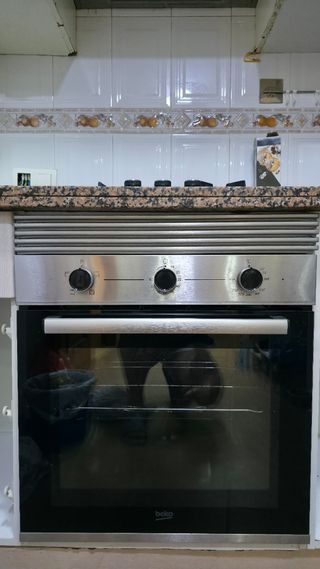 Horno Beko empotrable acero inoxidable
