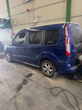 Ford Grand Tourneo Connec 2017