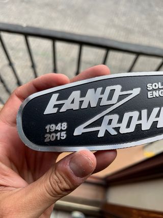 Emblema Land Rover con tara 