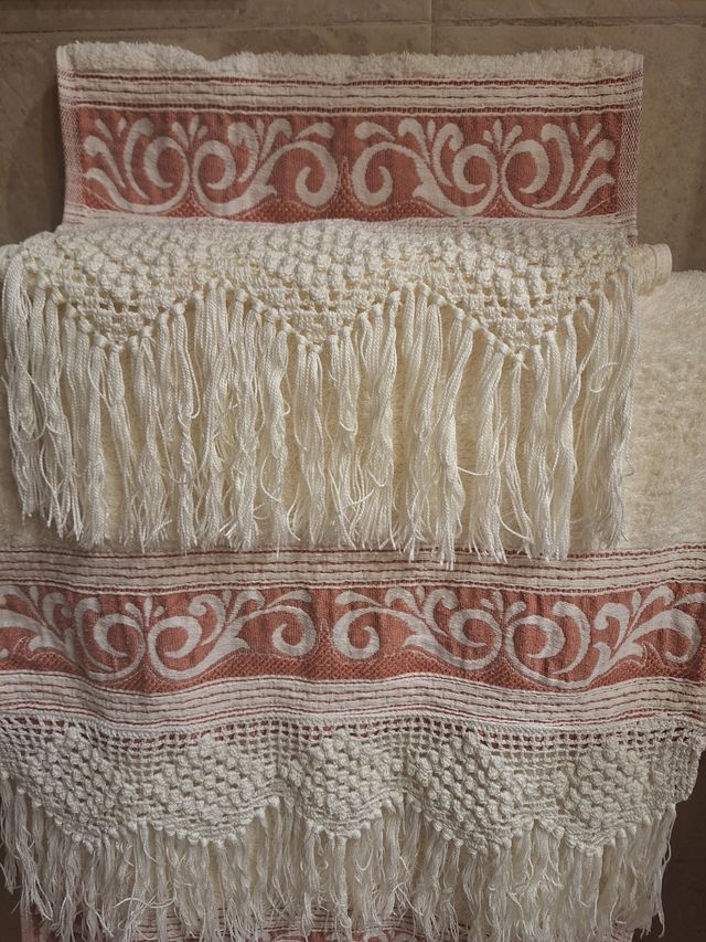 Juego 3 toallas antiguas: manos & bidet