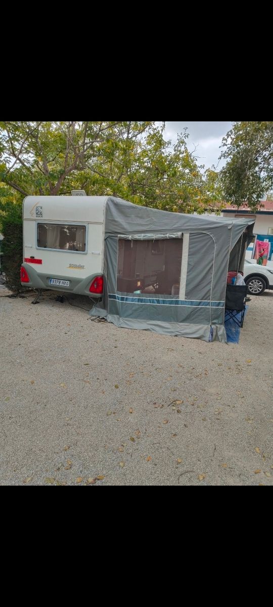 Caravana Knaus Sudwind 400