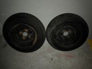 2 Ruedas (Llantas) de remolque.