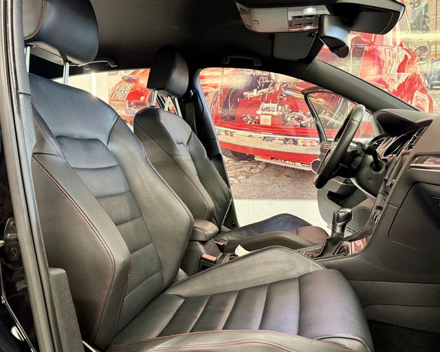 VOLLSWAGEN GOLF GTI 2.0 TSI PERFORMANCE