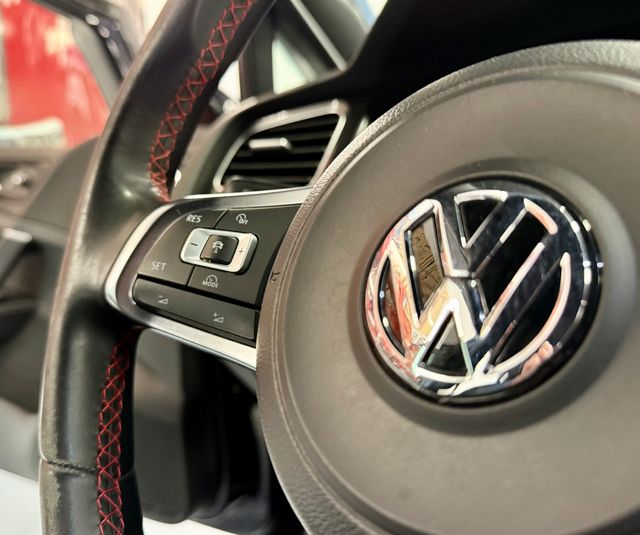 VOLLSWAGEN GOLF GTI 2.0 TSI PERFORMANCE