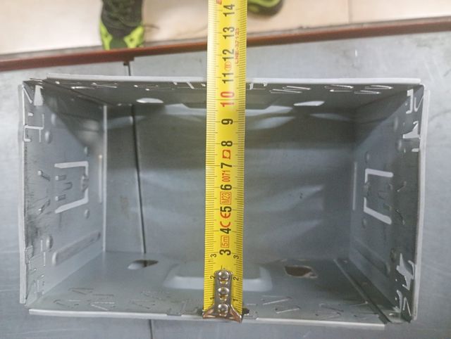 Carcasa radio doble DIN - Gris plata