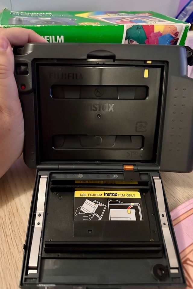 Cámara Fujifilm Instax 100
